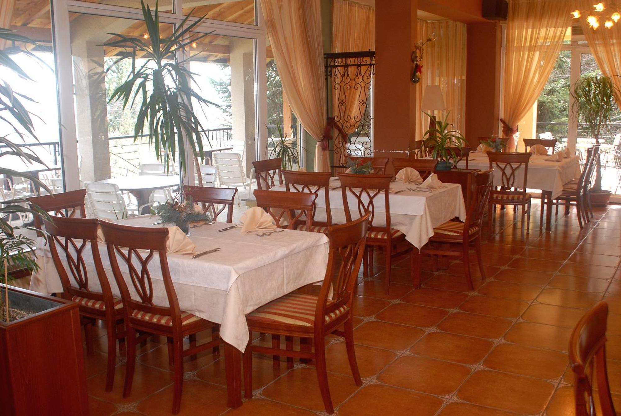 Hotel Sator Bitola Bagian luar foto